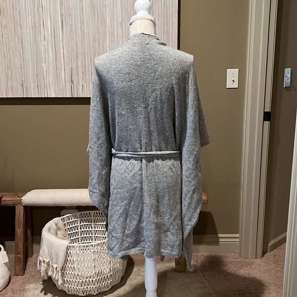 Anthropologie Lucia Tied Kimono - Picture 7 of 9